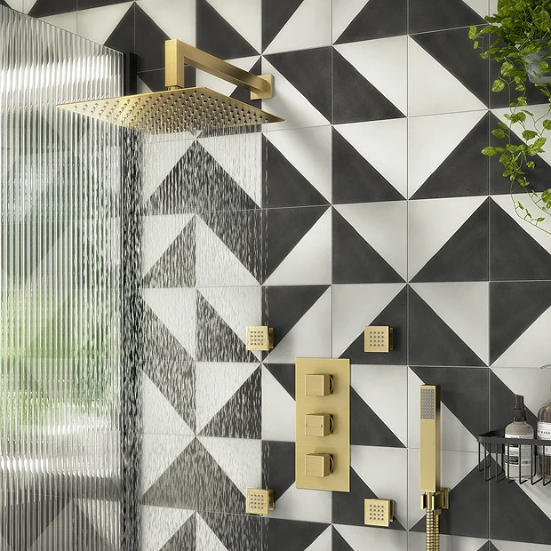 Arezzo Brushed Brass Body Jet - 1 X Slim Square Jet 6 Arezzo Brushed Brass Body Jet - 1 X Slim Square Jet - Image 4