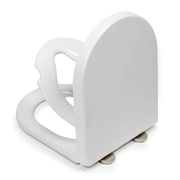 Croydex Hilier D-Shape Stick 'n' Lock Family Toilet Seat 4 Croydex Hilier D-Shape Stick 'n' Lock Family Toilet Seat - Image 2